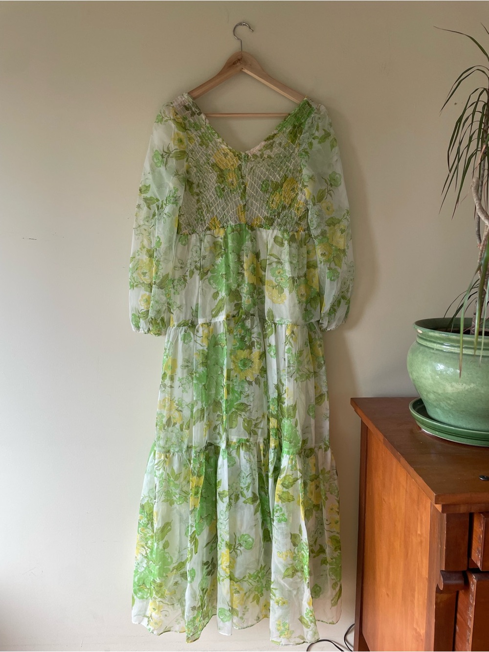 Dreamy vintage 1970s fairy floral maxi dress with puff sleeves 70s - Picture 5 of 7